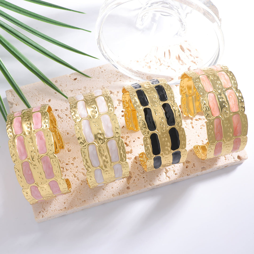 Ladies Elegant and Stylish Arm Cuff Nin Boutique