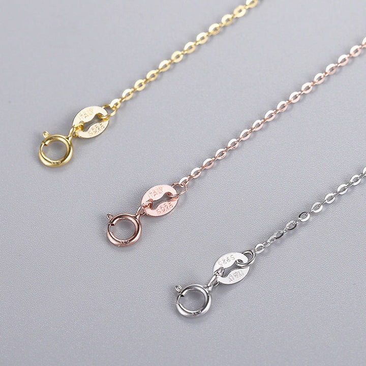 Women's jewelry chain with intricate link design Nin Boutique
