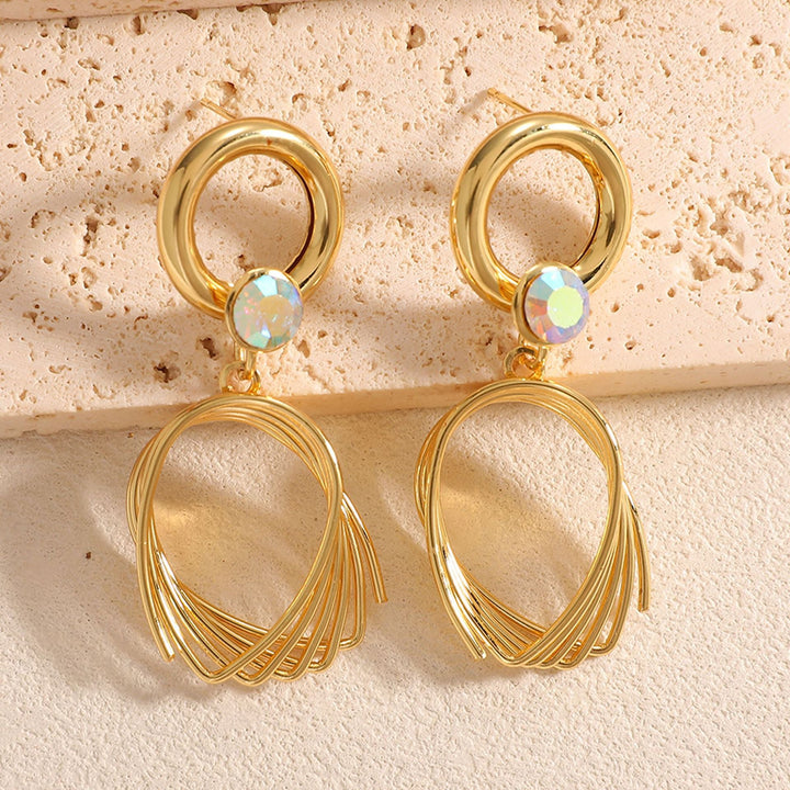 Women's earrings with elegant, curved wire design Nin Boutique