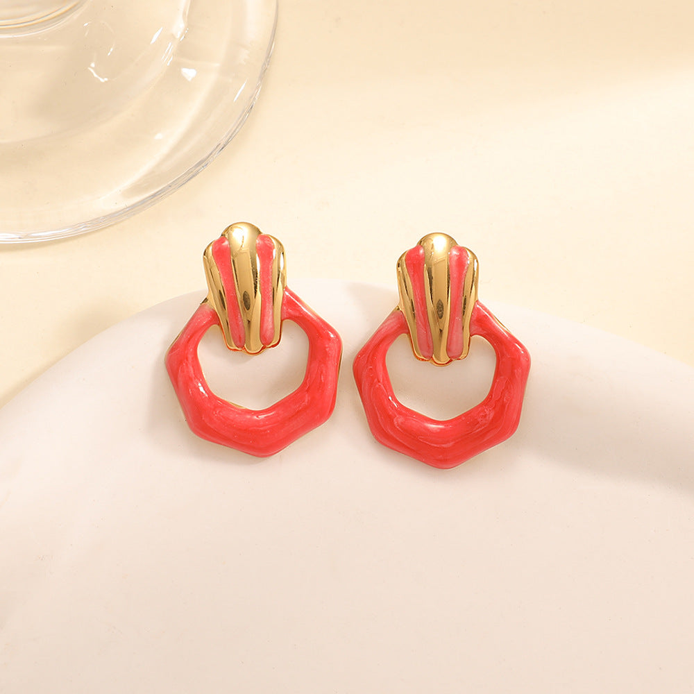 Ladies earrings in elegant shell design Nin Boutique
