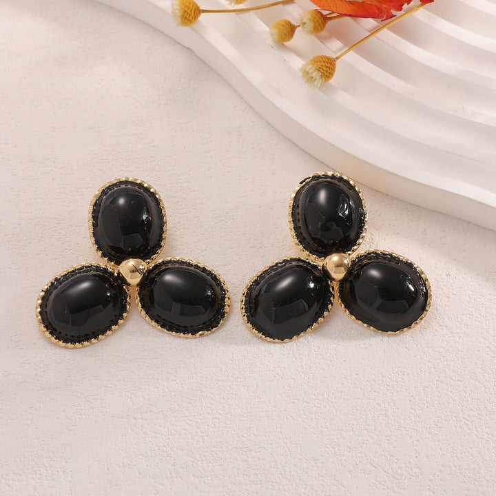 Women's earrings in stylish flower design Nin Boutique