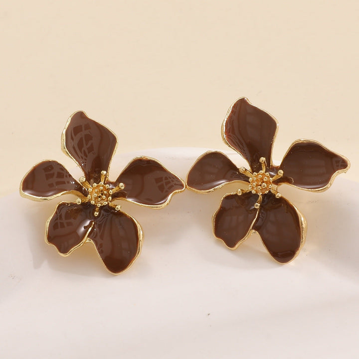 Ladies earrings in elegant flower design Nin Boutique