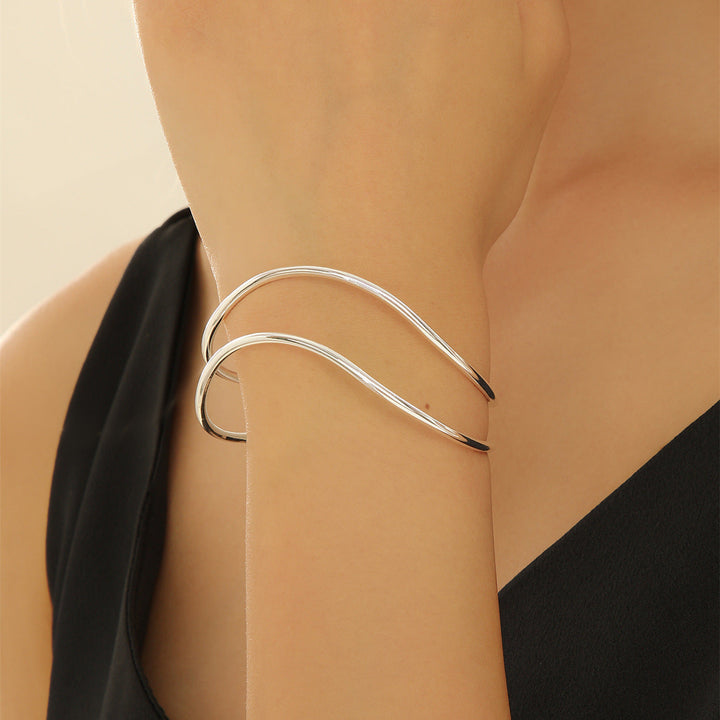 Ladies Open Bangle in Elegant Wave Design Nin Boutique