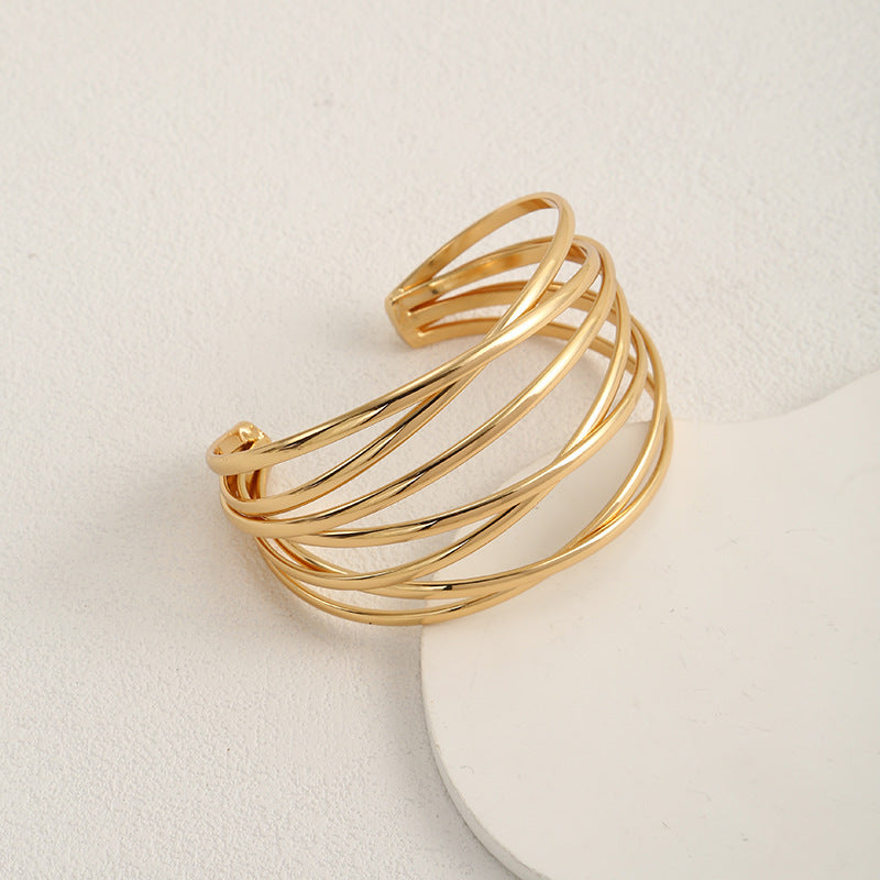 Women Open Bangle with Artistic Spiral Design Nin Boutique
