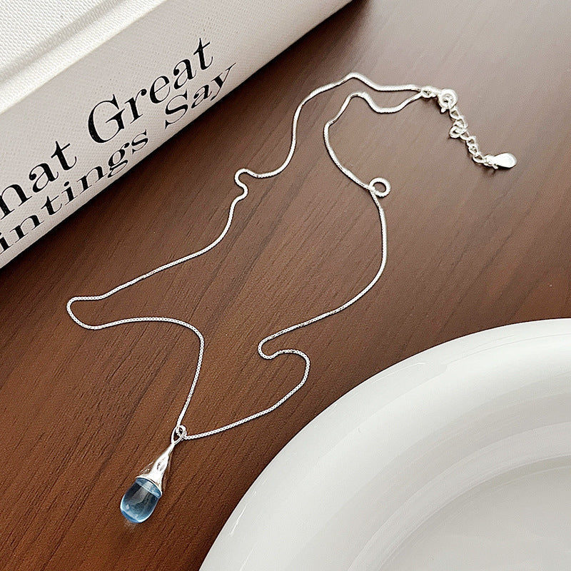 Ladies Beautiful Teardrop Necklace with Artistic Pendant Nin Boutique