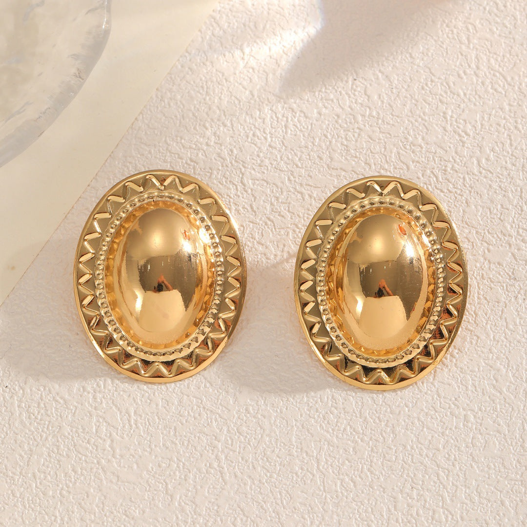 Ladies' earrings in handcrafted vintage style Nin Boutique