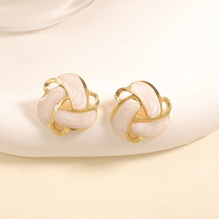 Ladies earrings in elegant shell design Nin Boutique 1784077119