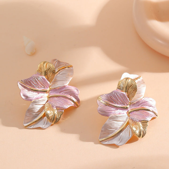 Women's earrings in stylish plant design Nin Boutique