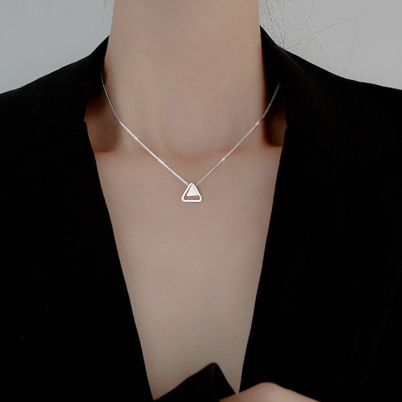 Women's necklace with geometric triangle pendant made of high-quality stainless steel Nin Boutique