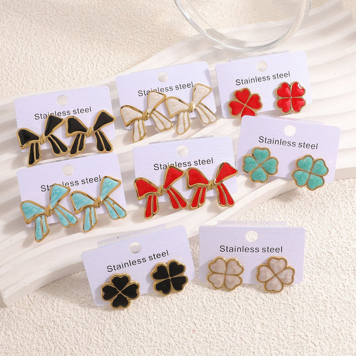 Ladies earrings in elegant cloverleaf design Nin Boutique
