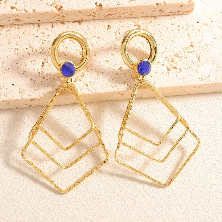 Ladies earrings with luxurious, geometric design Nin Boutique