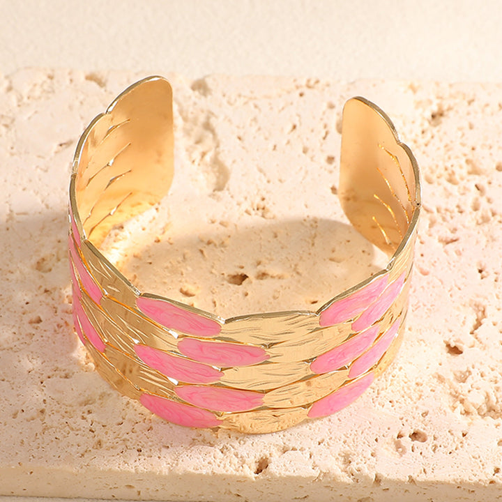 Women's bracelet with intricate floral design Nin Boutique