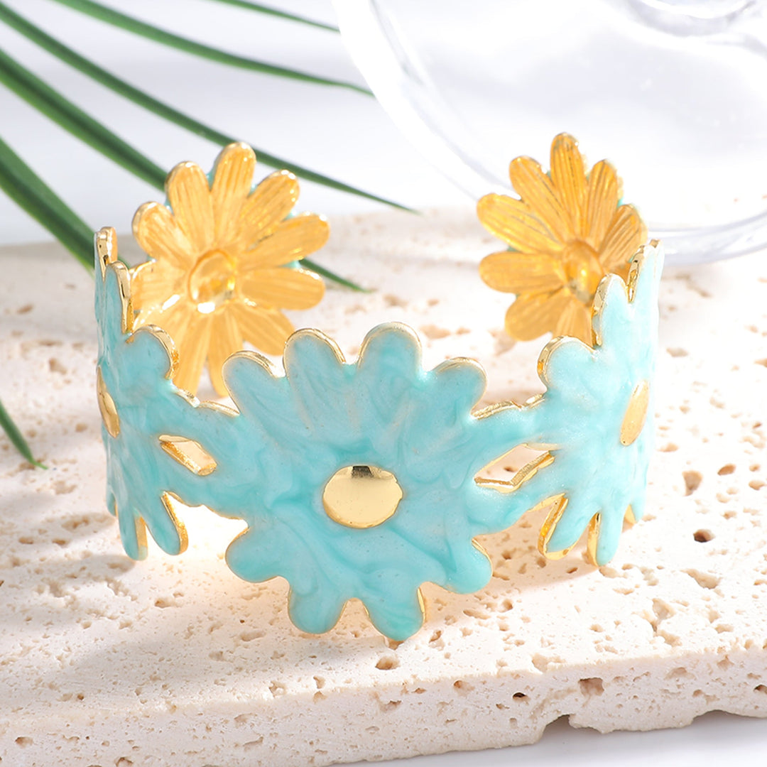 Women's Flower Bracelet with Golden Accents Nin Boutique