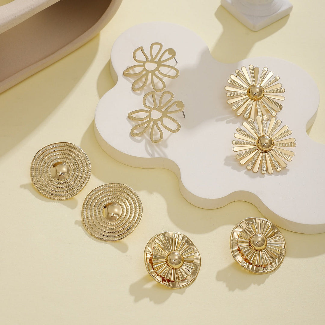 Women's earrings in exclusive sunflower style Nin Boutique