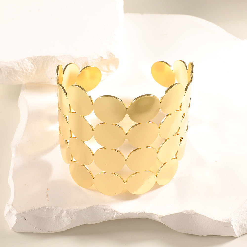 Women's Open Bangle with Artistic Relief Design Nin Boutique