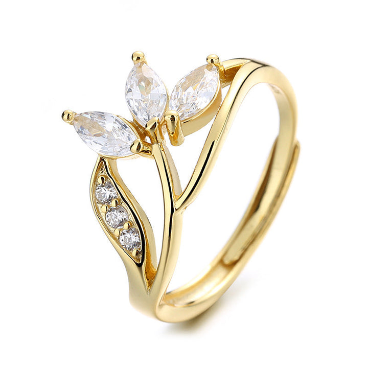 Women’s ring with intricate design and radiant crystals Nin Boutique