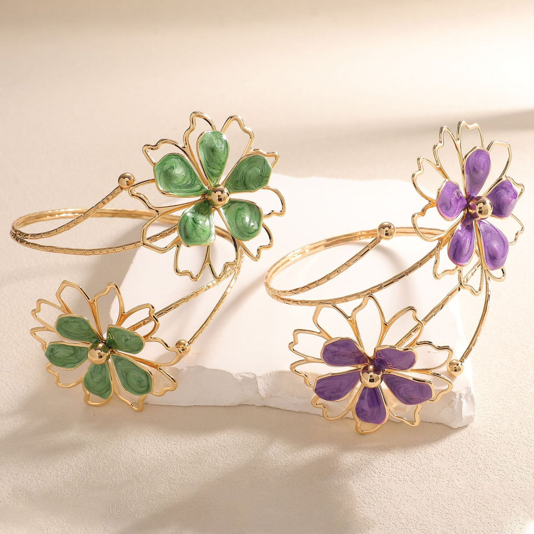Women’s cuff bracelet with ornate flower design Nin Boutique
