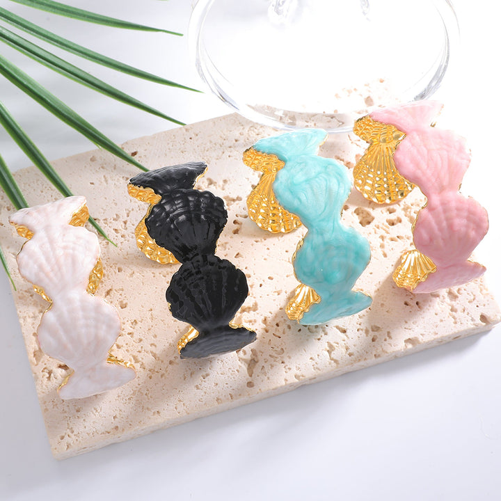 Ladies Elegant Shell Bracelet made of fine metal and epoxy resin Nin Boutique