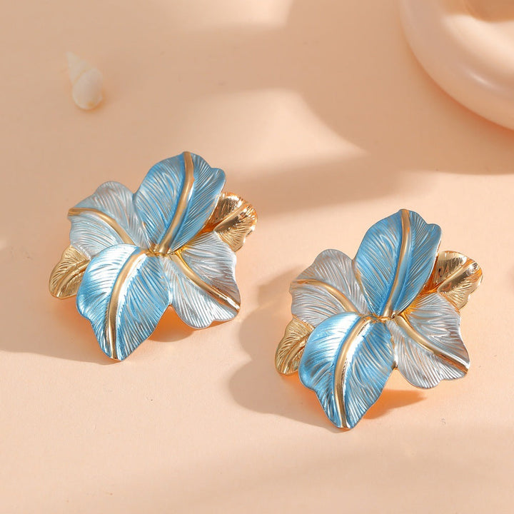Women's earrings in stylish plant design Nin Boutique
