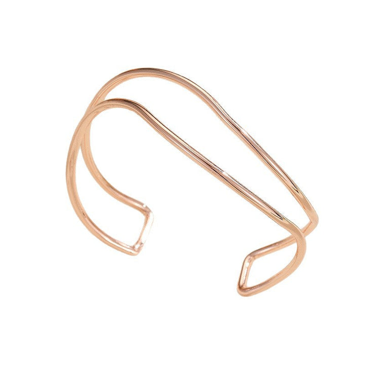Women's Open Bangle with Curved Design Nin Boutique