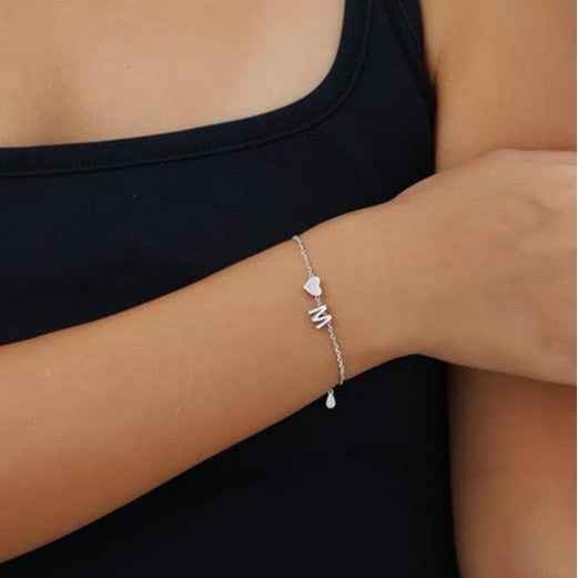 Women's ankle bracelet with personalized heart and letter pendant Nin Boutique