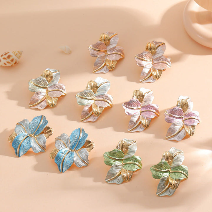Women's earrings in stylish plant design Nin Boutique