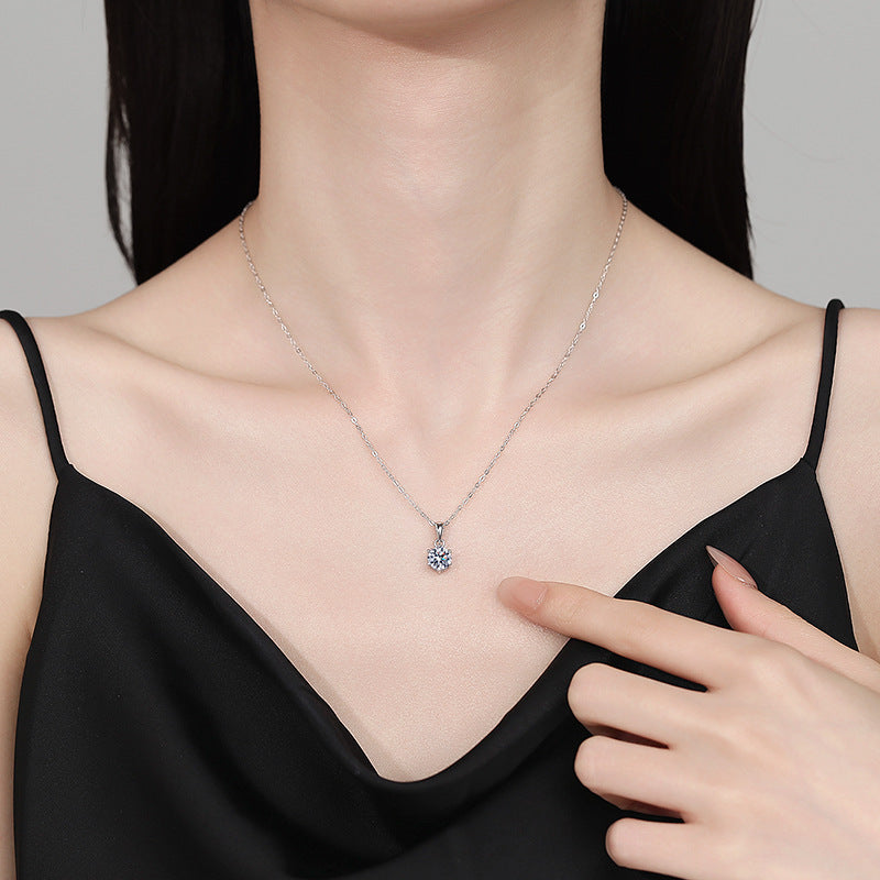 Women’s Necklace with Sparkling Crystal Pendant Nin Boutique
