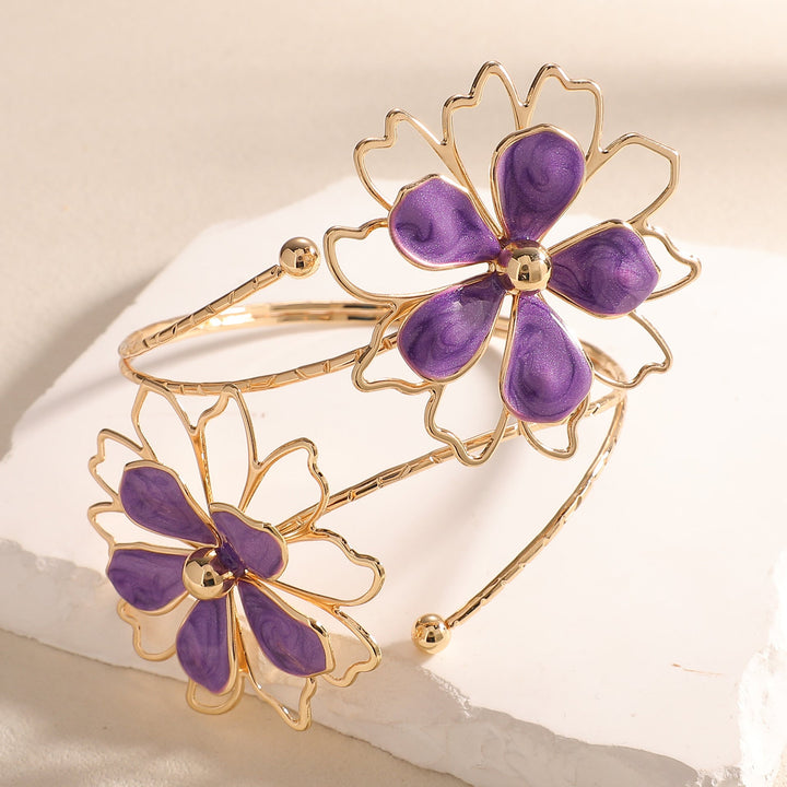 Women’s cuff bracelet with ornate flower design Nin Boutique