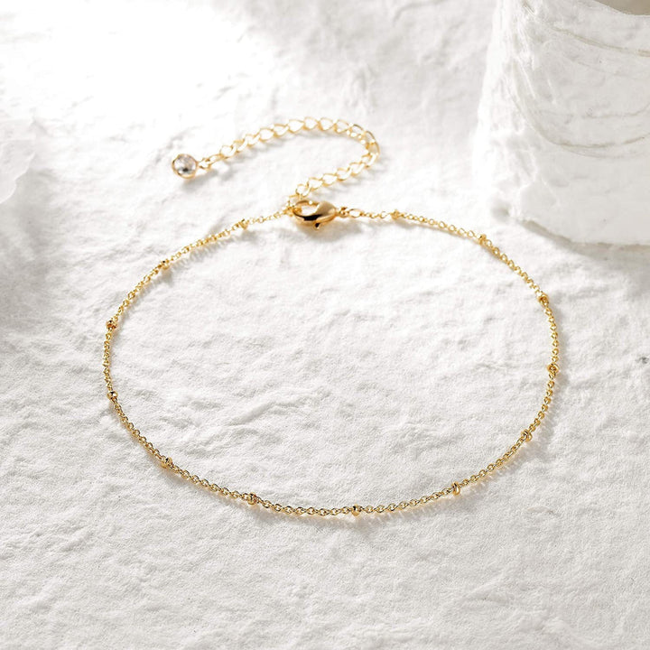 Women ankle bracelet with delicate link design and sparkling details Nin Boutique