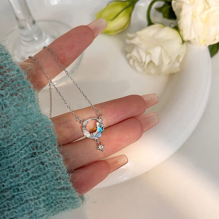 Women’s necklace with moon-shaped design Nin Boutique