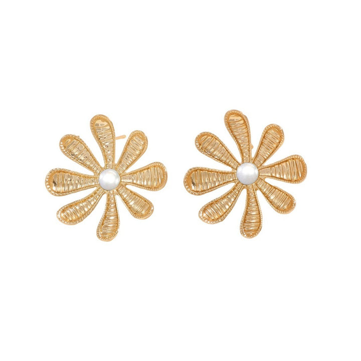 Ladies earrings with luxurious flower design Nin Boutique
