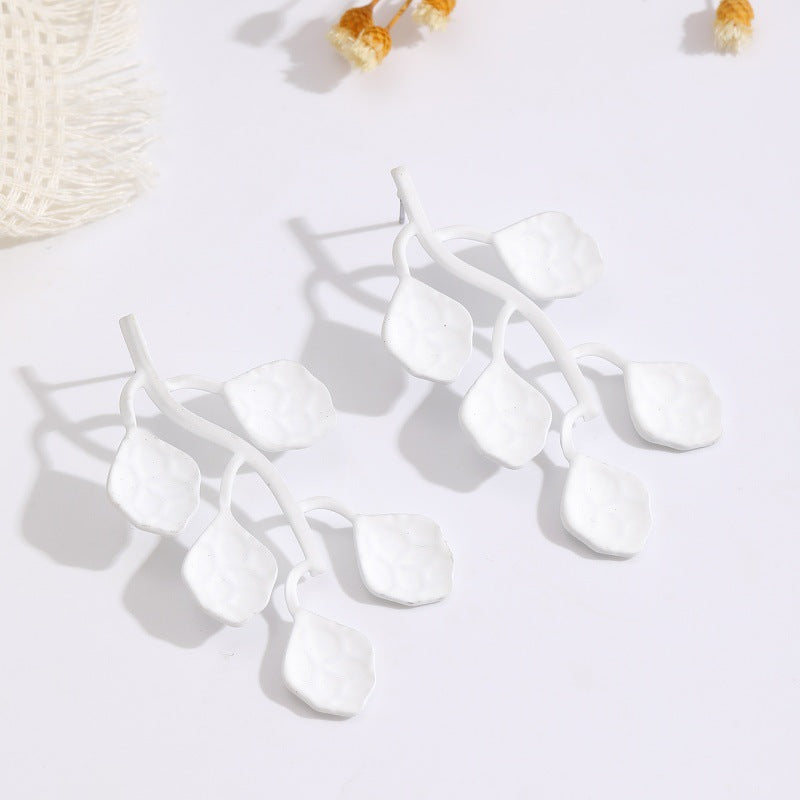 Women's earrings in stylish plant motif Nin Boutique
