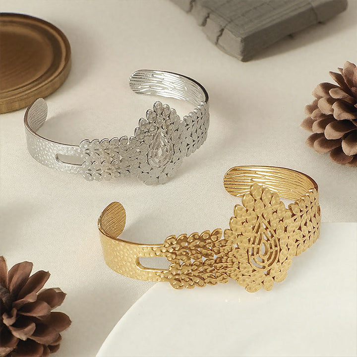 Women's bracelet with intricate, sculptural design Nin Boutique