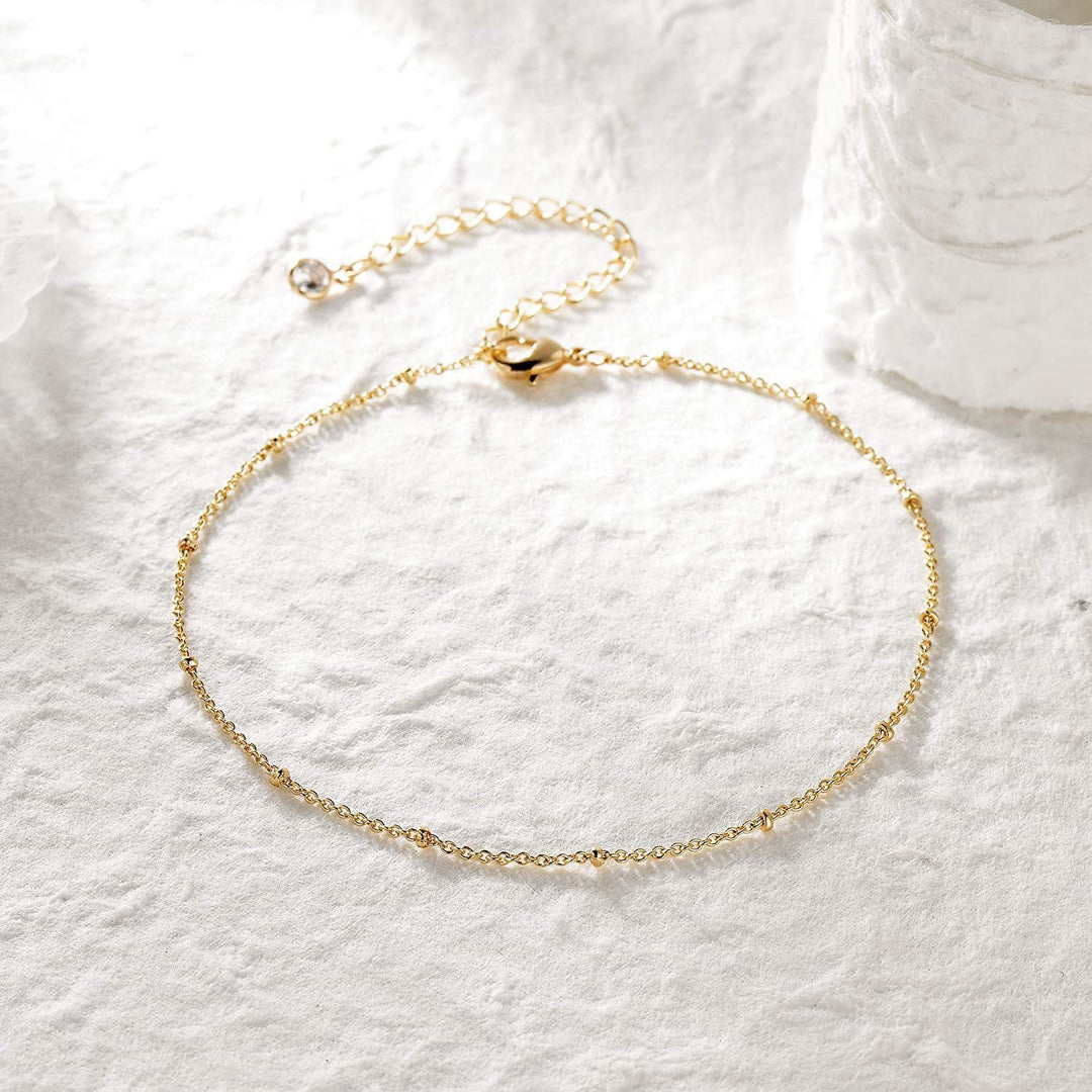 Women ankle bracelet with delicate link design and sparkling details Nin Boutique