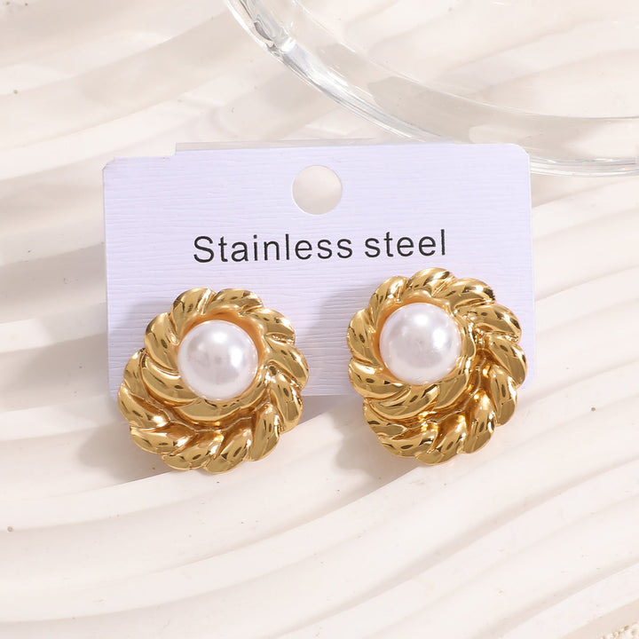 Women’s earrings in stylish heart design Nin Boutique