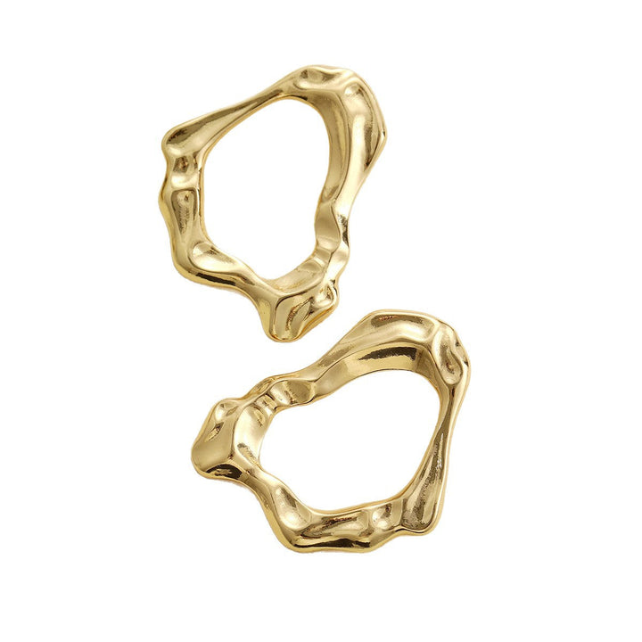 Ladies earrings in modern, flowing design Nin Boutique