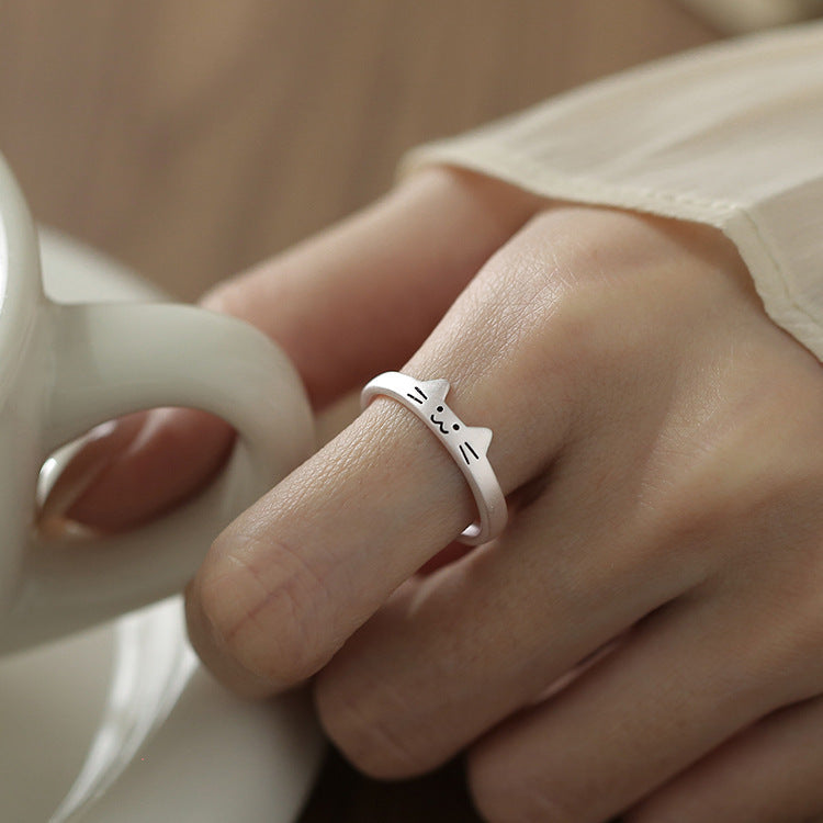 Women's Ring with Playful Animal Motif Nin Boutique