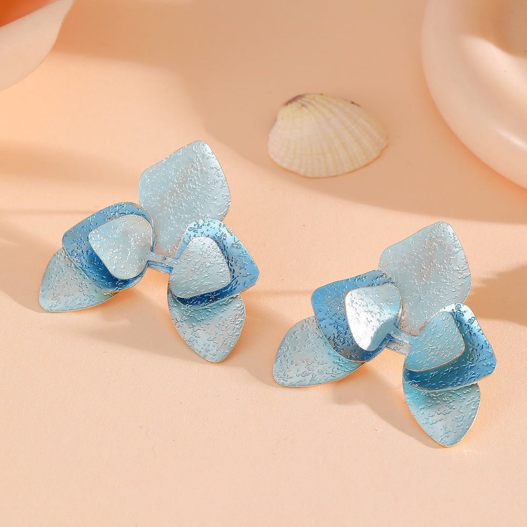 Ladies Earrings in Elegant Floral Design Nin Boutique