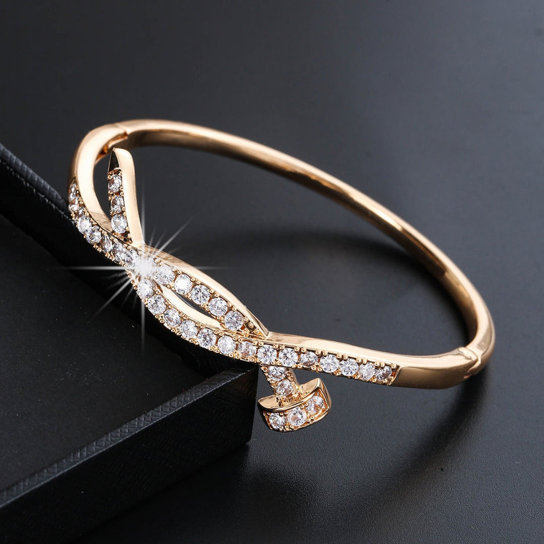 Ladies' bracelet with elegant infinity pattern and sparkling zirconia Nin Boutique