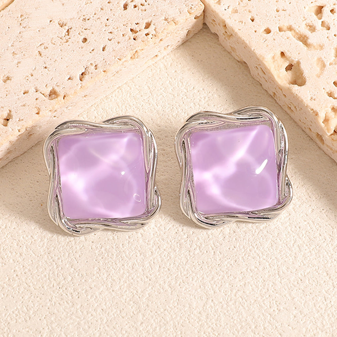 Women's stud earrings with intricate heart design Nin Boutique