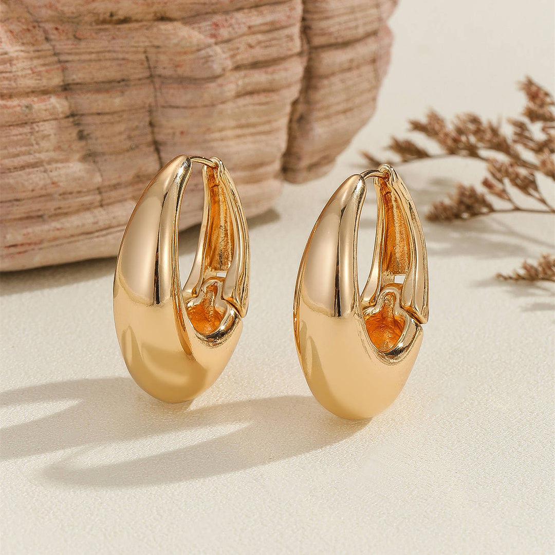 Women's earrings with modern design Nin Boutique
