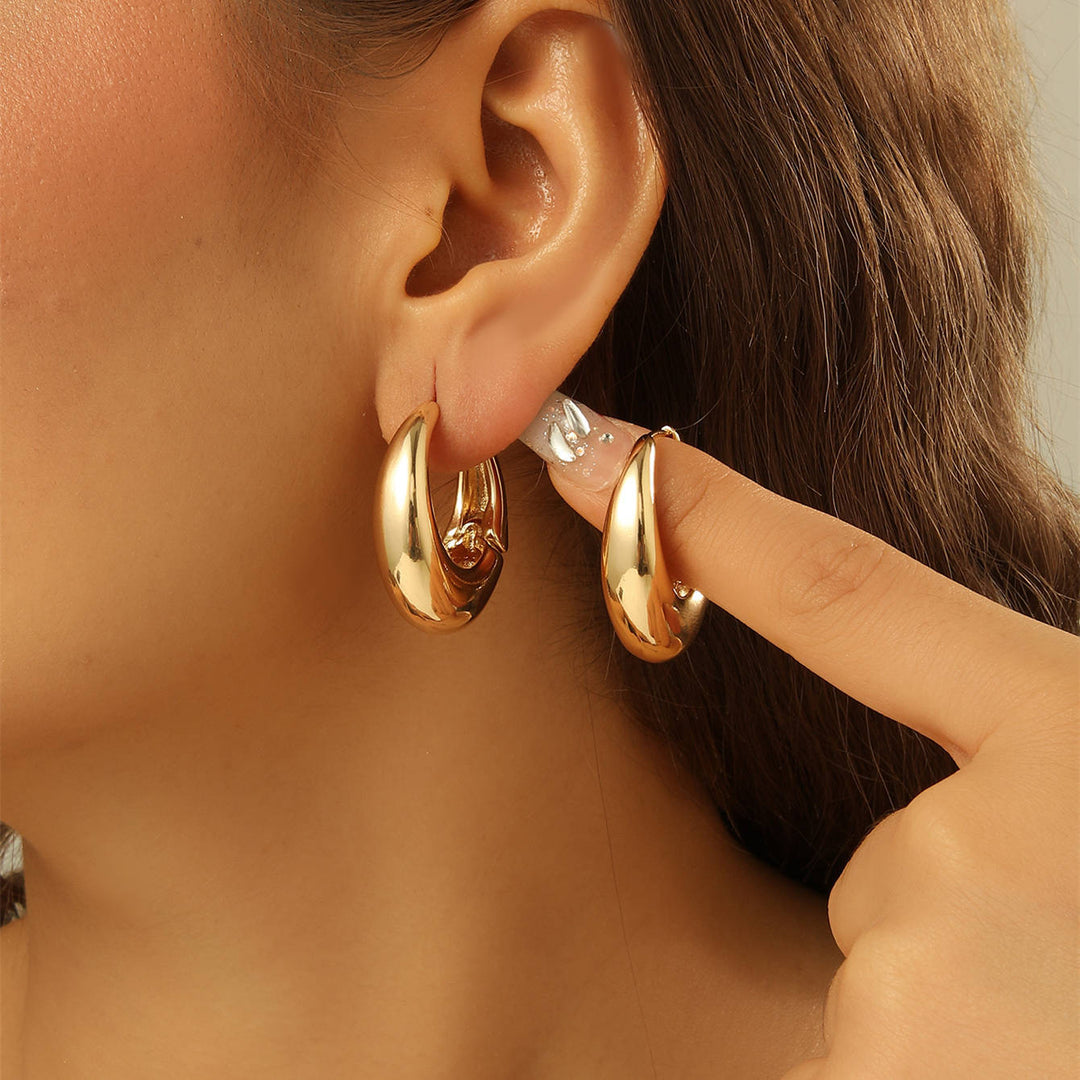 Women's earrings with modern design Nin Boutique