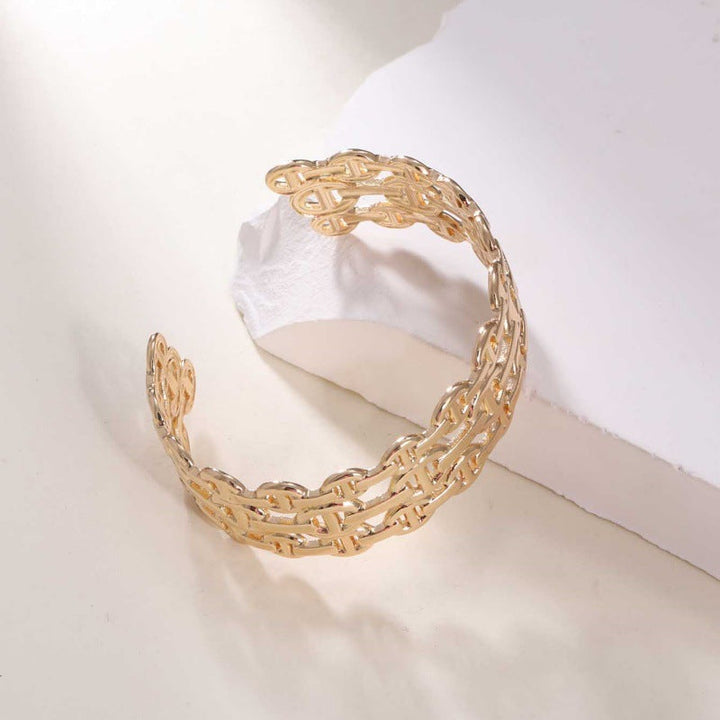 Women Open Bangle in Modern Bamboo Design Nin Boutique