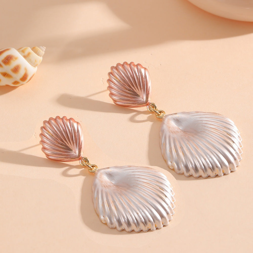 Women's earrings in maritime shell design Nin Boutique