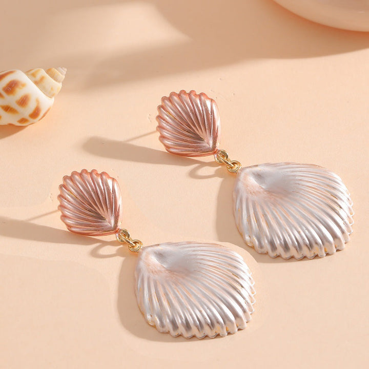 Women's earrings in maritime shell design Nin Boutique