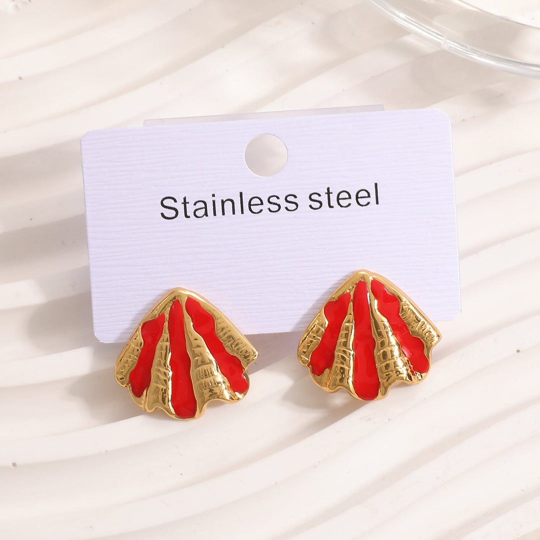 Ladies earrings in exclusive shell design Nin Boutique