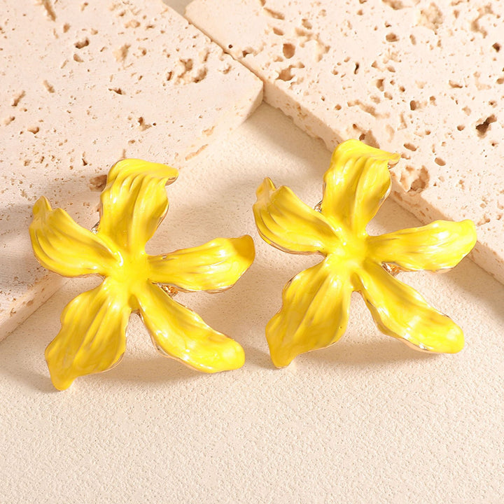 Women's earrings with artistic floral design Nin Boutique