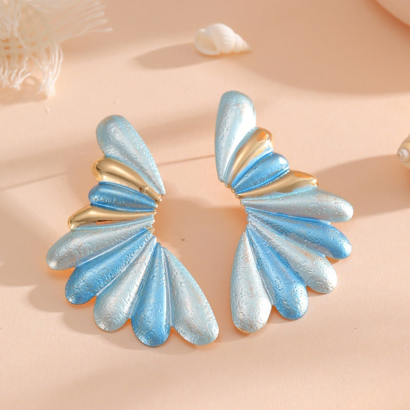 Women's earrings in nautical shell design Nin Boutique