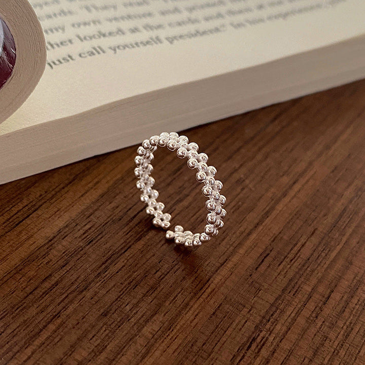 Women’s ring with playful pearl pattern Nin Boutique
