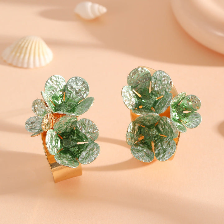 Women's stud earrings in modern floral pattern Nin Boutique